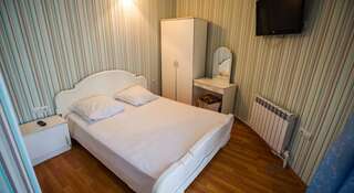 Гостиница  «Веснушка» Хоста Двухместный номер Делюкс с 1 кроватью или 2 отдельными кроватями-2